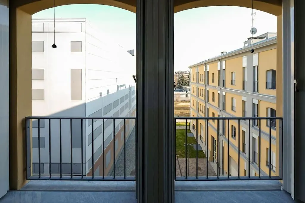 Cozy Apartment With Spacious Veranda ミラノ