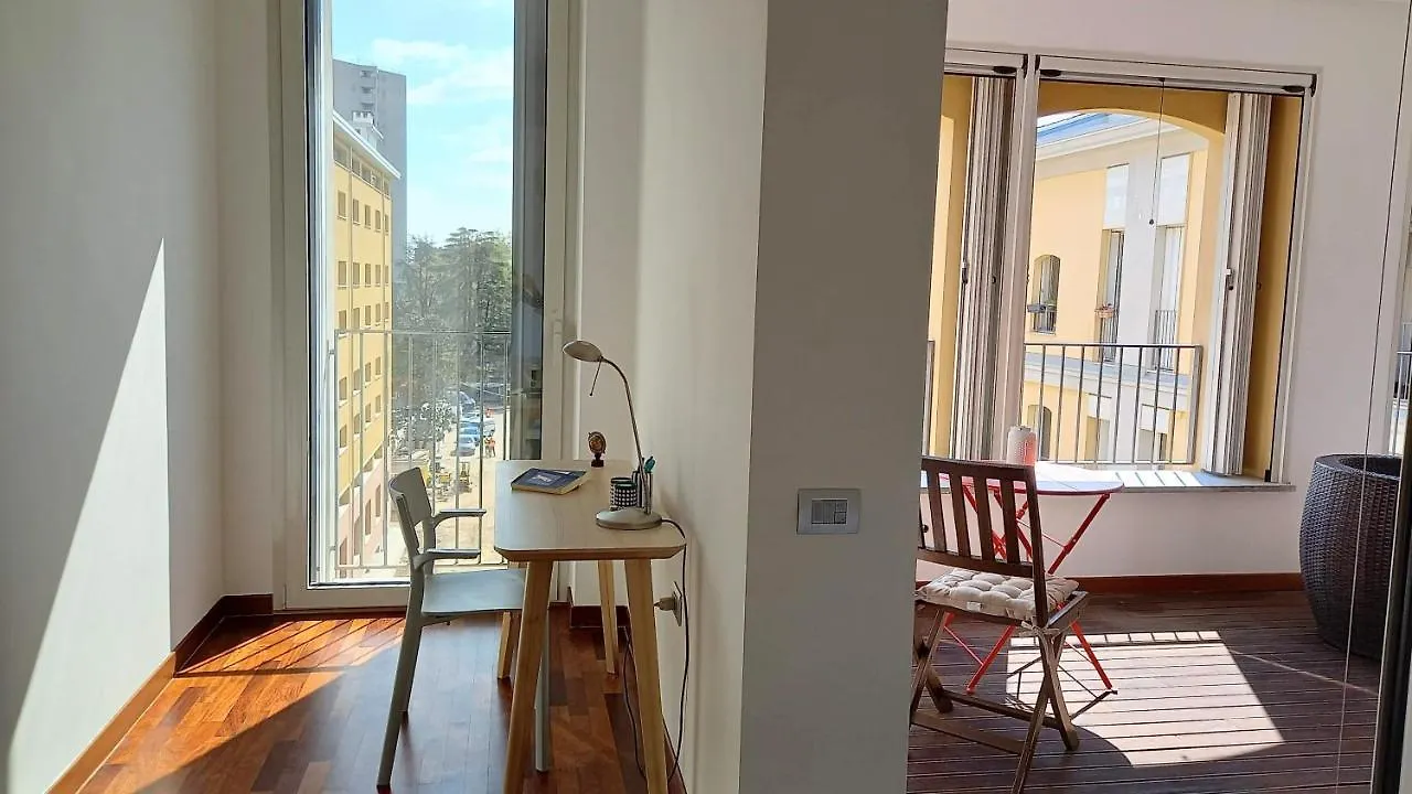 Cozy Apartment With Spacious Veranda Milan